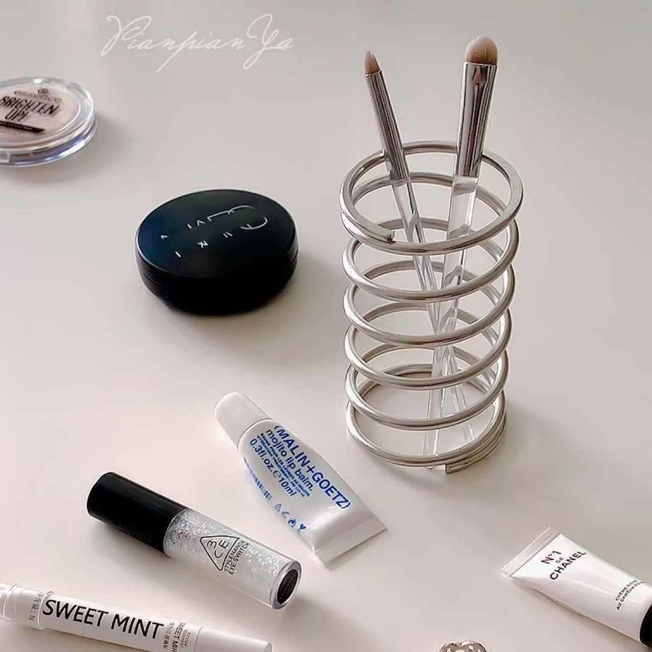 Stainless Steel Toothbrush Hol - Tiny Home Bathroom Kit 评论和价格