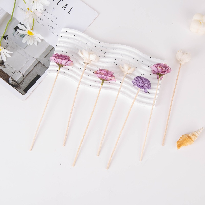 Rattan Sticks and Sola Flowers - Home One Bathroom 评论和价格